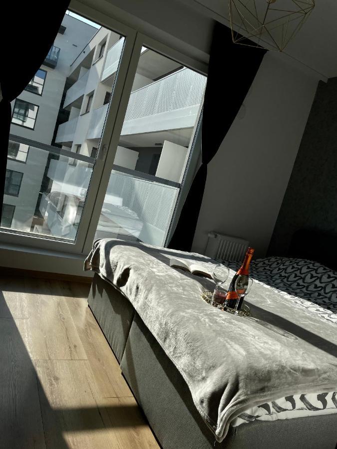 Apartament Drewnowska Przy Manufakturze Лодзь Экстерьер фото
